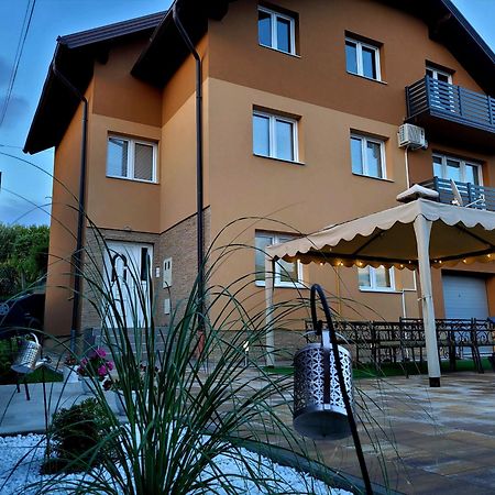 Summer House Lejhana Bihac Bagian luar foto