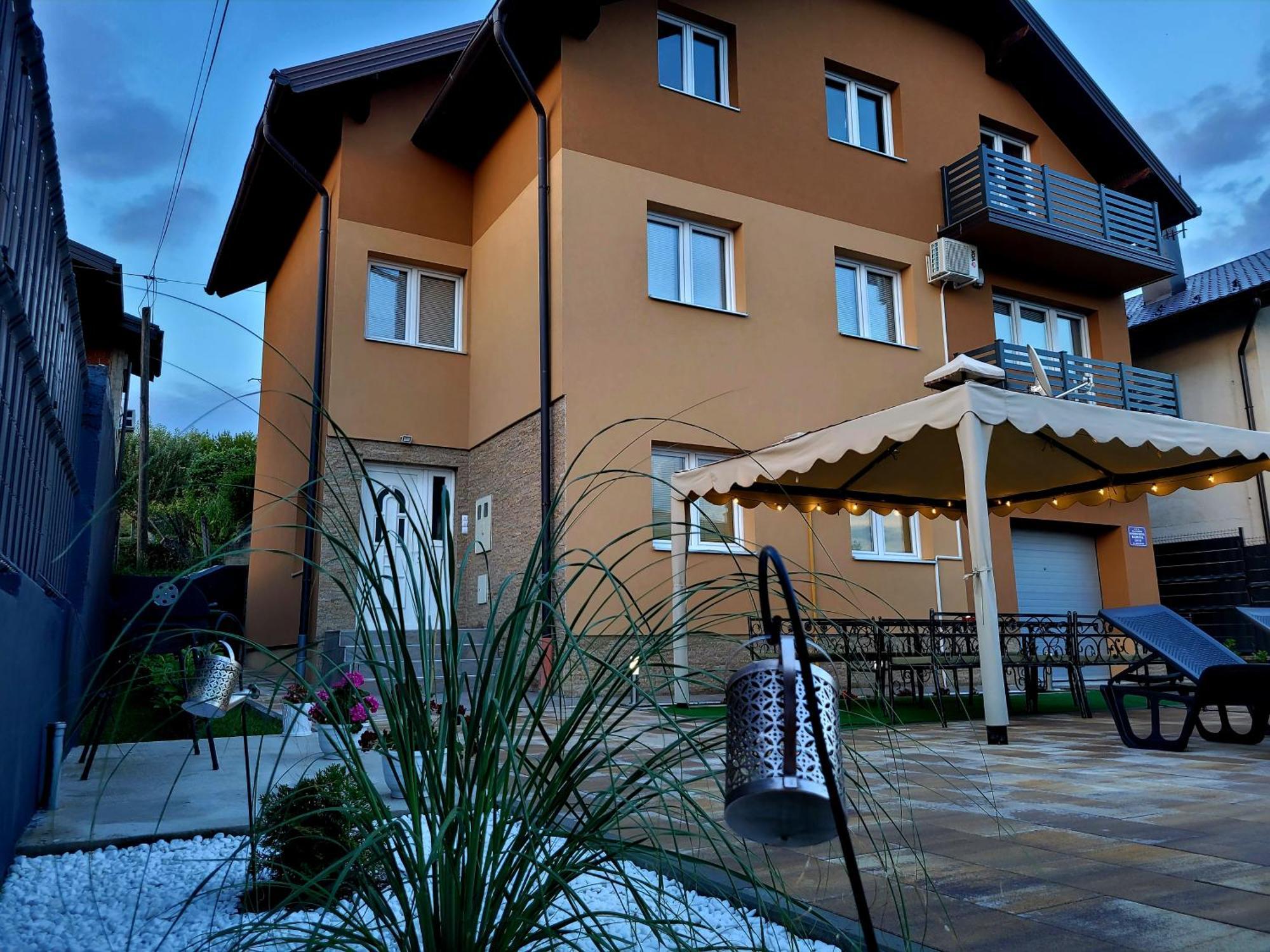 Summer House Lejhana Bihac Bagian luar foto
